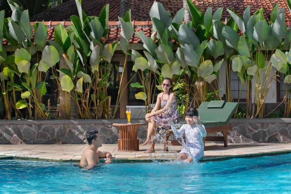 Sunrise Beach Hotel Pangandaran Εξωτερικό φωτογραφία